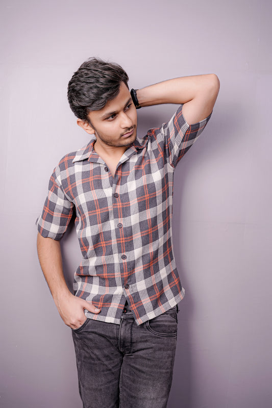 “Gridplay” Waffle-Textured Plaid Shirt – Where Retro Meets Modern
